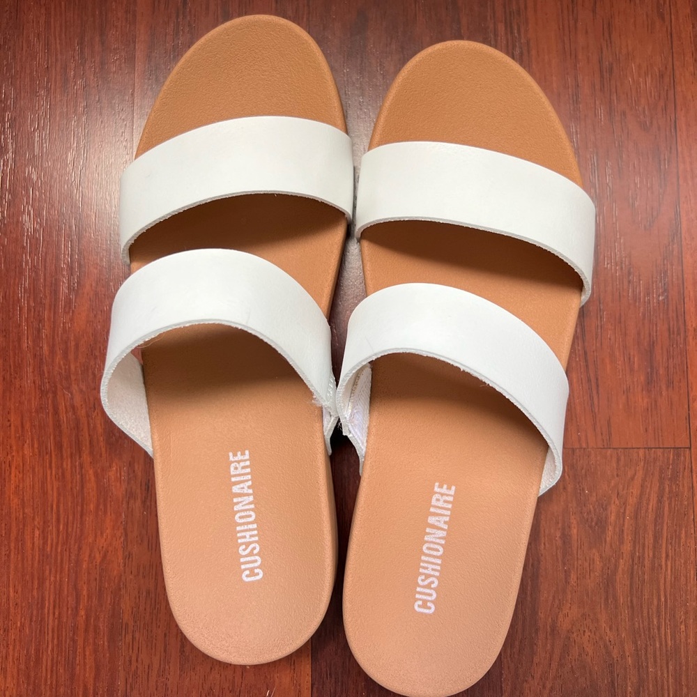 CUSHIONAIRE Women's Sandal size 7